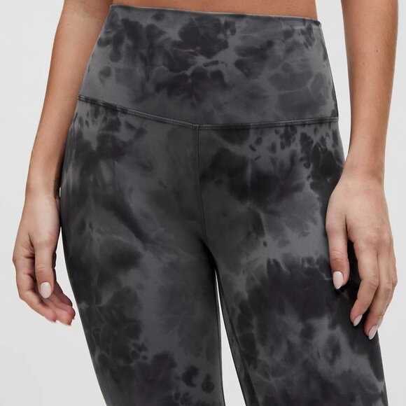 LuLulemon Align High-Rise Pants (25″ inseam) - Size 2 - Diamond Dye Pitch Grey - Picture 5 of 6